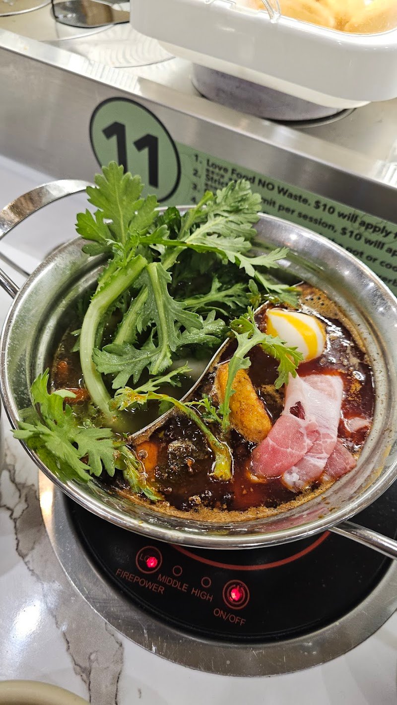 Divine Hotpot Train Buffet CBD photo 7